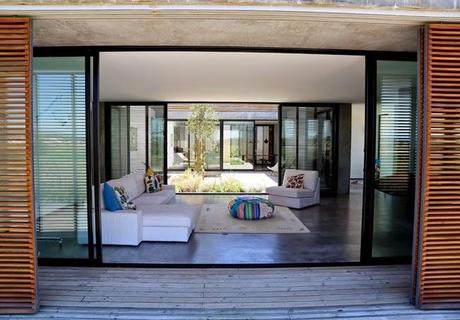 Casa Minimalista en la Playa