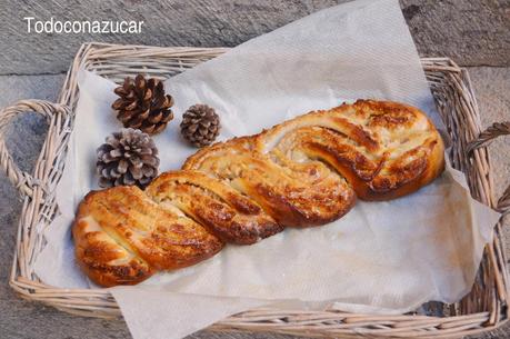 TRENZA DE MAZAPÁN Y AVELLANAS
