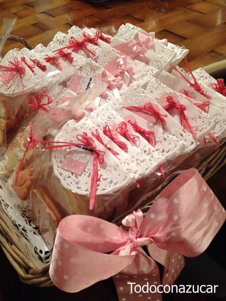 GALLETAS CON AROMA DE FRESA PARA UN BAUTIZO