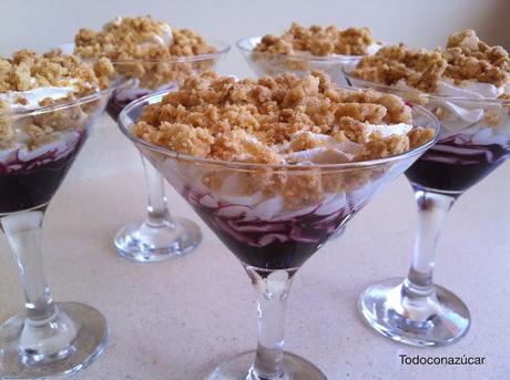 COPA DE FRUTOS ROJOS. CRUMBLE.