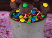 Bombones mousse chocolate forma flor decorados M&amp;M´s