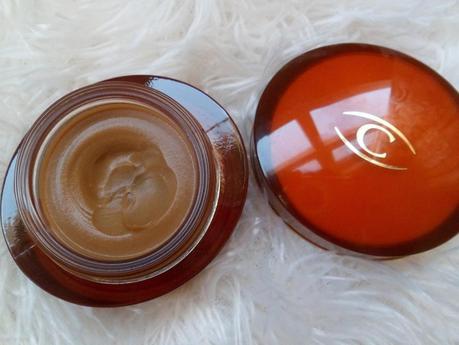 Prebase y Autobronceador en uno: Lisse Minute Auto-Bronzant de Clarins