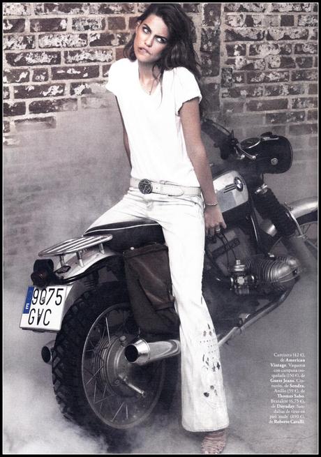 El rincón de ELLE: Lunares, denim, tonos pasteles, las sandalias que triunfan y más