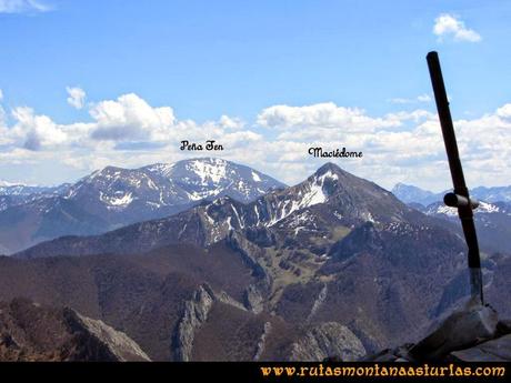 Ruta al Campigüeños y Carasca: Desde la Carasca, vista de Peña Ten y Maciédome