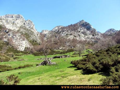 Ruta al Campigüeños y Carasca: Majada de Melordaña
