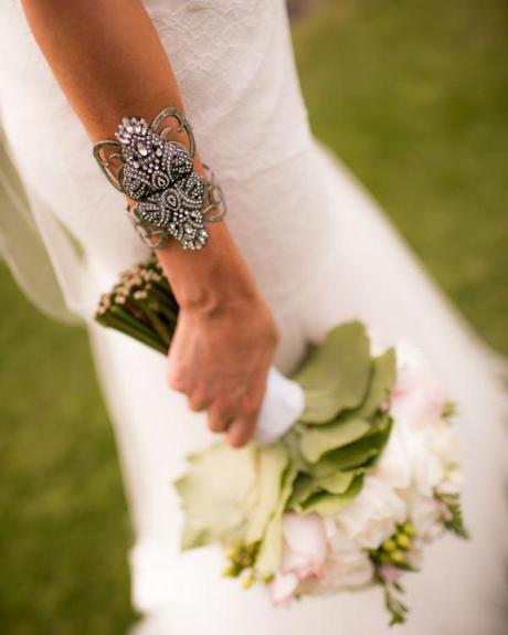 Joyas para la novia en el día de su boda, un poco de inspiración…. brazalete novia