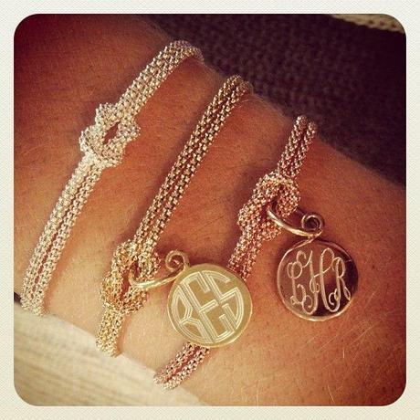 Joyas para la novia en el día de su boda, un poco de inspiración…. Pulseras