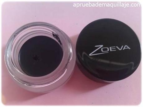 Interior del delineador de ojos en gel waterproof de Zoeva tono Black Lace