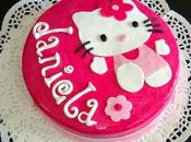 Tarta Hello Kitty bizcocho chocolate blanco fresa relleno ganaché