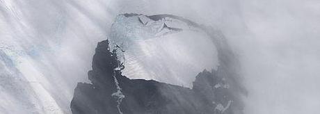 Un iceberg seis veces mayor que Manhattan se adentra ahora en el Pacífico