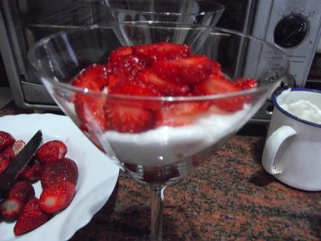 FRESAS CON MERENGUE: Reto alfabeto dulce