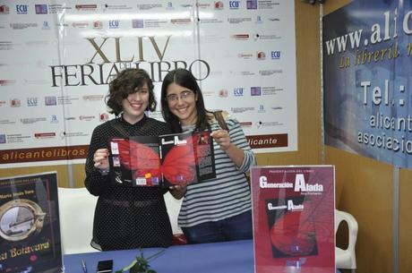 Firma de libros de Generación Alada