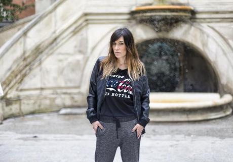 street style barbara crespo casa de america madrid C&A coca cola tshirt outfit fashion blogger blog de moda