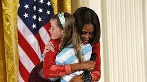 Niña conmueve a Michelle Obama