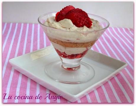 TIRAMISÚ DE FRESAS