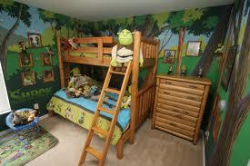 Lindos dormitorios con temática de bosque