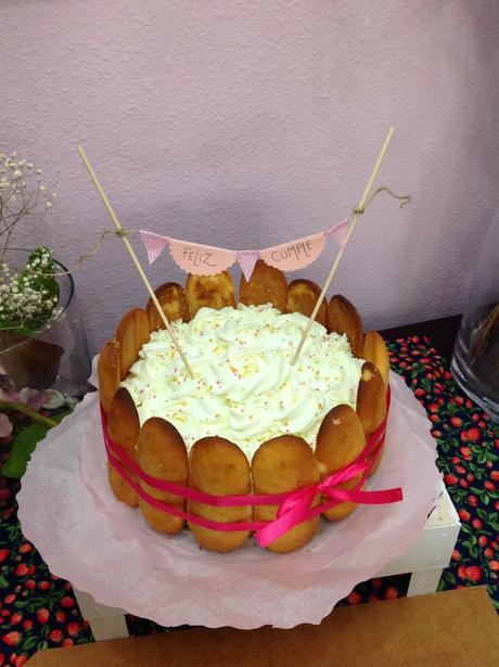 FALSA CHARLOTTE-TARTA DE TRES CHOCOLATES EN THERMOMIX