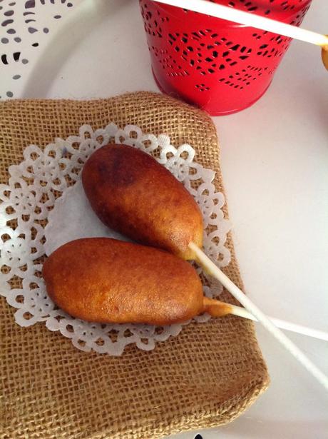 SEGUNDO RETO DE QUÉ RICO MAMA! PERRITOS CALIENTES CON GABARDINA Y SALSA PICANTE