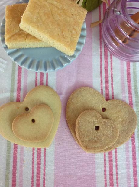 SHORTBREAD CLÁSICO DE DONNA HAY. LEMBAS PARA UN CUMPLE DE EL SEÑOR DE LOS ANILLOS. GALLETAS PARA DECORAR SIN HUEVO.