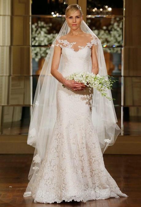 La colección de vestidos de novia 2015 de Romona Keveza resalta la belleza y feminidad
