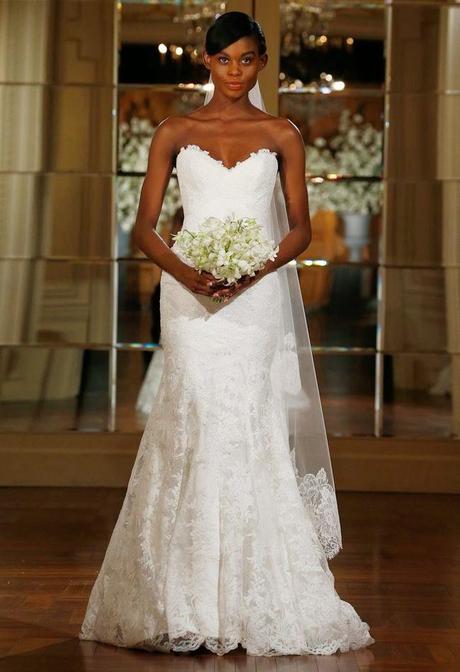 La colección de vestidos de novia 2015 de Romona Keveza resalta la belleza y feminidad