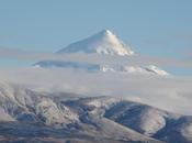Ascensión Volcán Lautaro volcán activo cubierto hielo localizado Campos Hielo Sur.