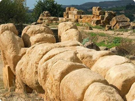 Agrigento_giant-statue-of-talamone-from-Zeus-temple
