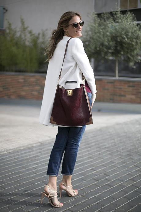 OUTFITS, zara, spting coat, white trend, 4 contra 1 eyewear, vinatge glasses, la morenita complementos, pendientes cruz, mercules, mercedes gallego, seraphita, daniel wellington, dime que me quieres, , pulseras colour, boyfriend jeans, mango, circo jewellery, esprit, cristina blanco, guiadestilo, guia de estilo blog, spanish fashion blogger, fashion from spain, ootd