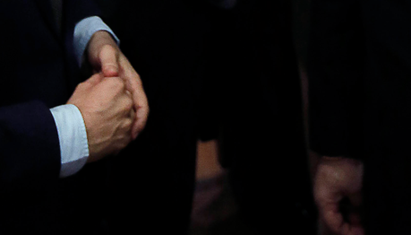 Las manos que dirigen