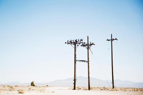 Death_Valley-Road_Trip-Urban_Outfitters-Levis-Braid-Hairdo-Collagevintage-18