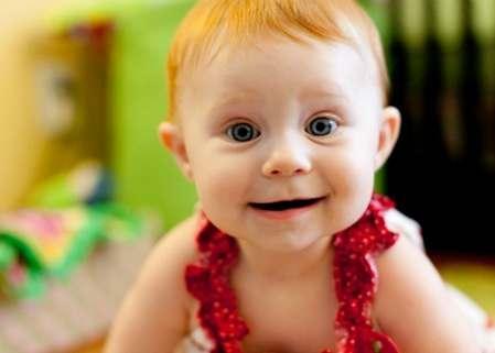 bebés buscando algo