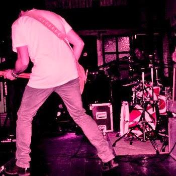 Canciones en el garaje. Un disco de Julio Cable