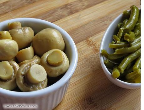 Ravioles con revuelto de vegetales