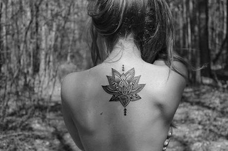 Reafirma y tonifica tu piel con Huile Tonic de Clarins