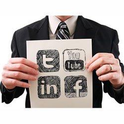 recomendaciones uso redes sociales búsqueda empleo