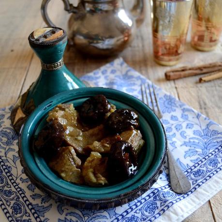 TAJINE DE CORDERO Y CIRUELAS