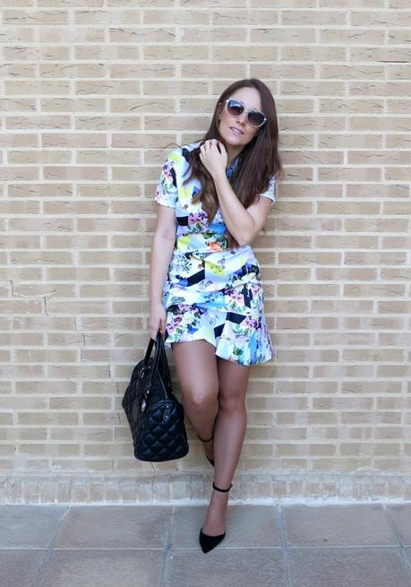 Geometrical Floral Print