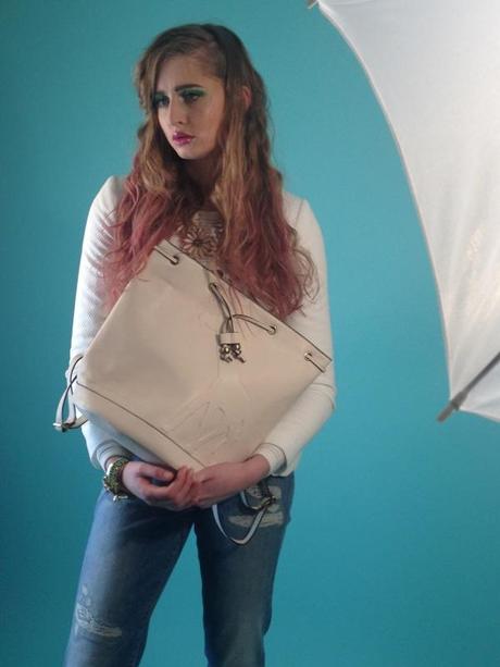 Image and video hosting by TinyPic