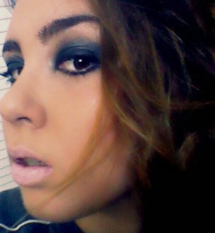Look Smokey Negro Intenso