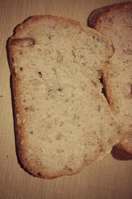 PAN DE CENTENO CON SEMILLAS DE LINO Y PIPAS GIRASOL