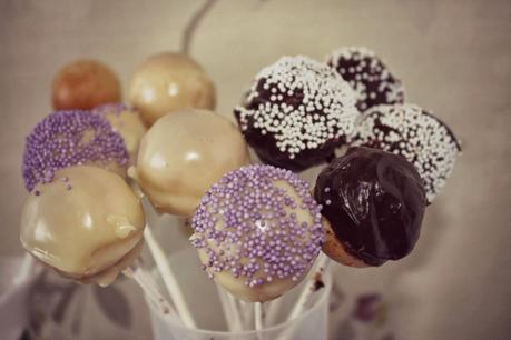 CAKE POPS BLANCO Y NEGRO