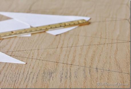 UN ORGANIZADOR DE TAREAS CON UNA RUEDA DE BICICLETA