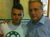 lanzó plátano Alves ...!Formador niños Villareal!