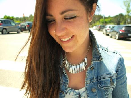 Pinneaples and Palms