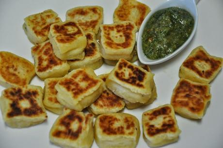 Ñoquis Salteados De mascarpone Con Pesto De Albahaca (Pan-Fried Mascarpone Gnocchi With Dreamy Basil Pesto), by Lorraine Pascale