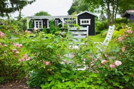 porches nórdicos La casa de la abuela danesa interiores de madera estilo nórdico campestre decoración en blanco y pasteles casas de vacaciones nórdicas casas de madera blancas casas de campo danesas blog decoración diseño nórdico 