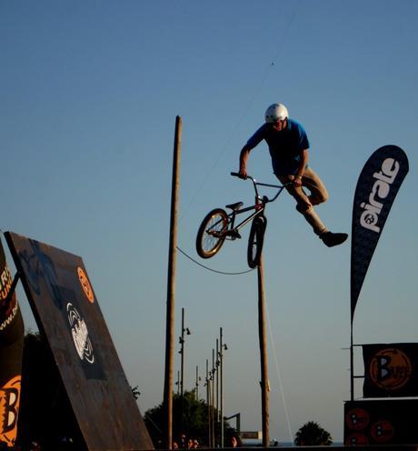 ¿Fácil o difícil? (I) (The Bike Show, Barcelona, juny 2012) ¿FÁCIL O DIFÍCIL? (I)