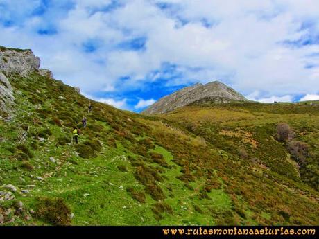 Ruta Peña Redonda: Descendiendo a Collado Chera