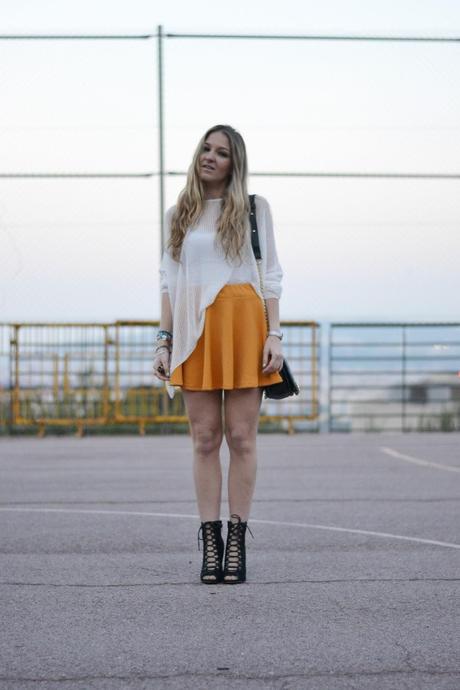 YELLOW SKIRT