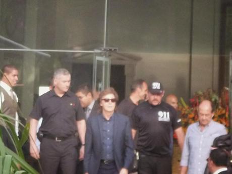 OUT THERE TOUR - LIMA, PERU (VIDEO / FOTOS)